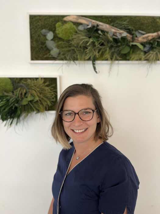 Dr CINDY VERNET