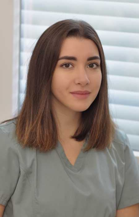 Dr Sara-Louane BACHOUR