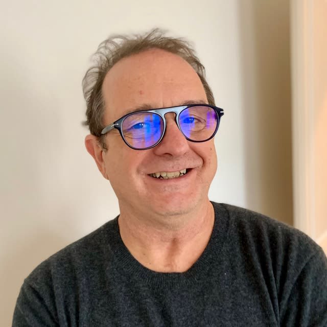 Dr RAPHAEL LOZAT