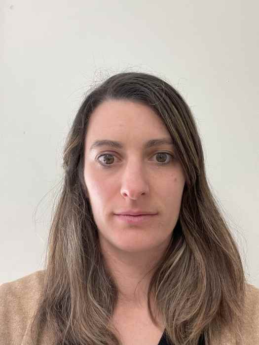 Dr FLEUR BENNETT