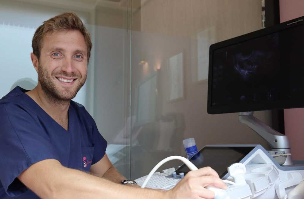 Dr Elie Vésale, Obstétricien à Massy