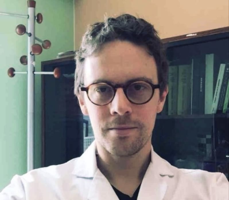 Dr Julien Dumesnil, Gynécologue obstétricien à Antony