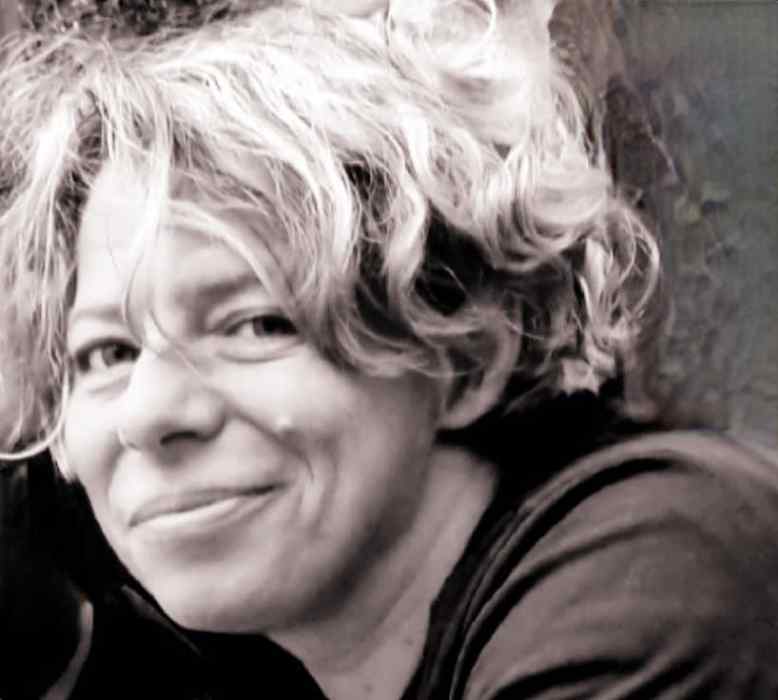 JULIE CHARPENTIER