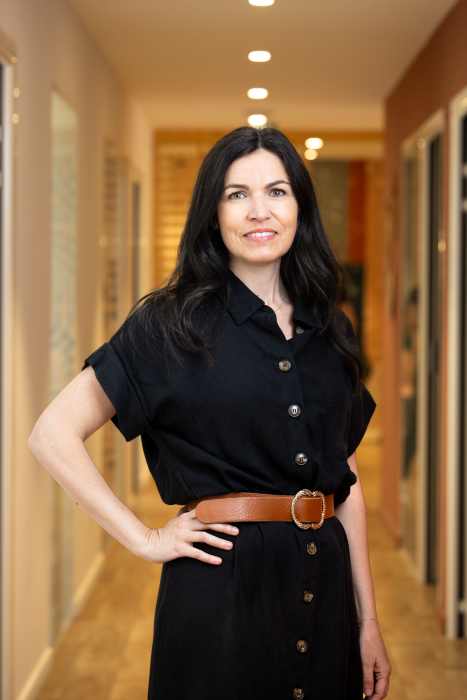 Dr Caroline Garcia
