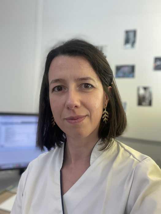Dr Astrid Corlobé