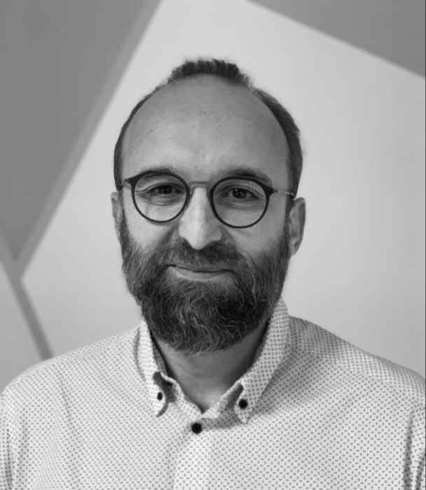 Dr Charles Ballereau