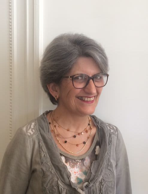 Dr JEANNINE MORO