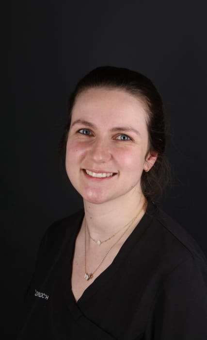 Dr Victoria Puloc'h, Chirurgien dentiste à Lambesc