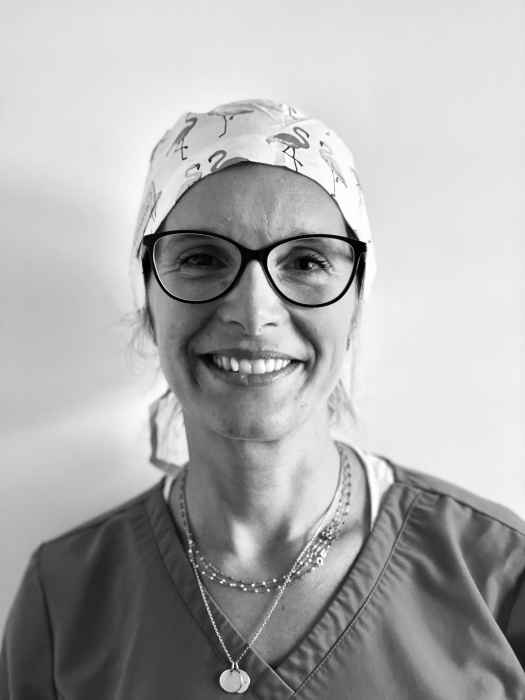 Dr Marion Dorel