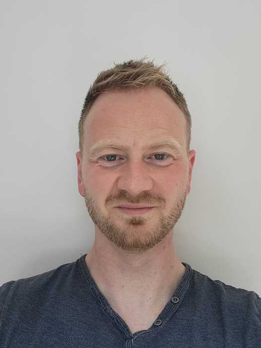 Dr Axel Larger, Chirurgien dentiste à Saleux