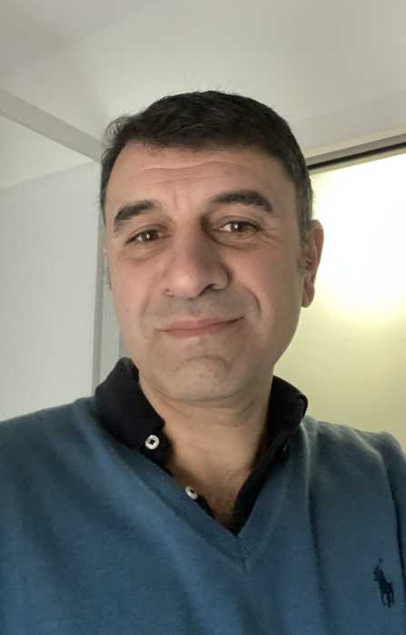 Dr Arash Keshvadi