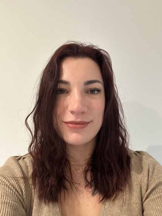 Dr JUSTINE FARNER