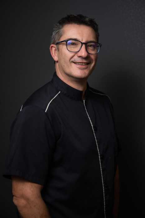 Dr DAVID MICOULEAU