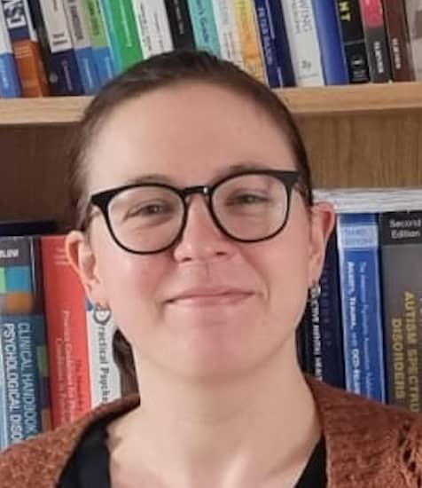 Dr Clara Roux-Pertus