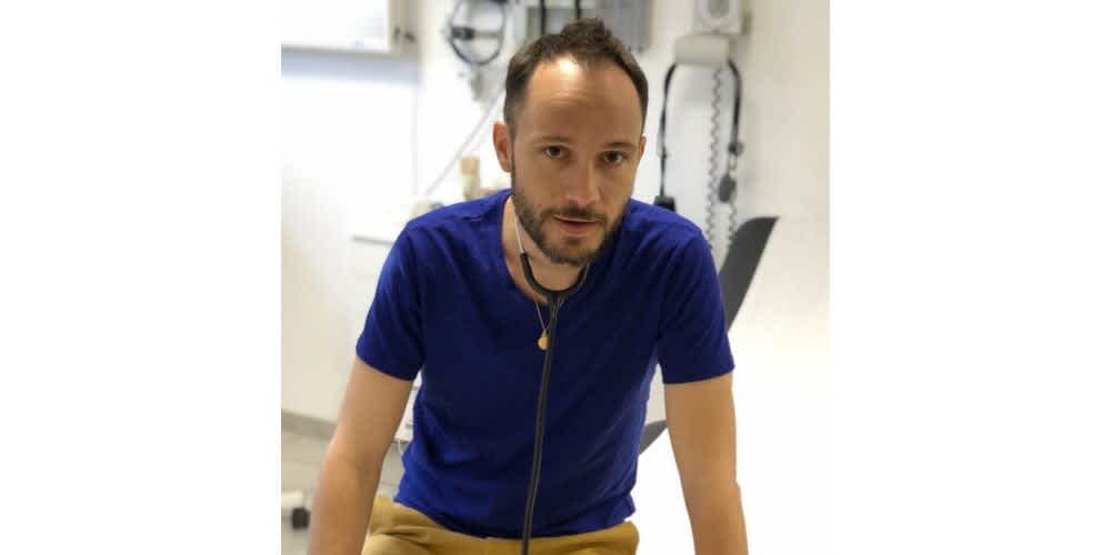 Dr Alexis Perret