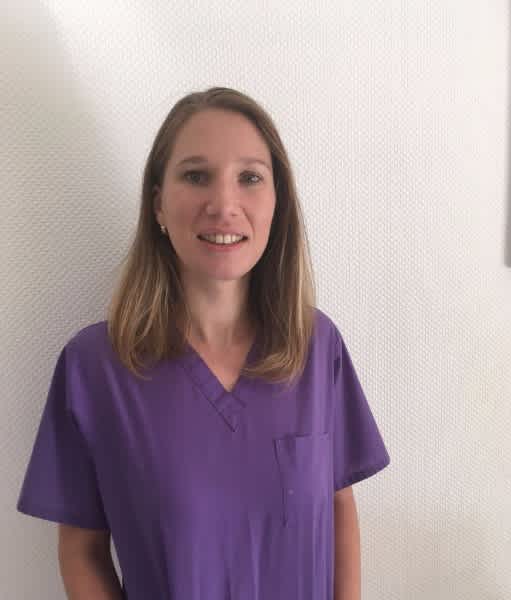 Dr  Laura SIMION