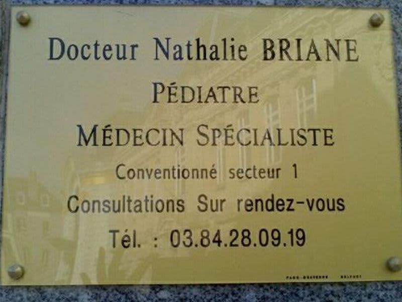 Dr Nathalie Briane