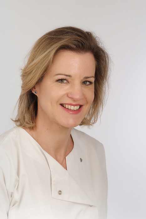 Dr Julie Lathelize-Pommereau, Obstétricien à La Rochelle
