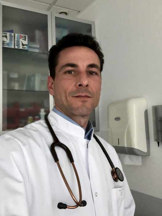 Dr Thomas Bouchet
