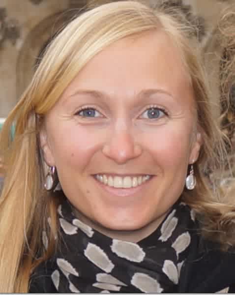 Dr Charlotte  BELLANGER