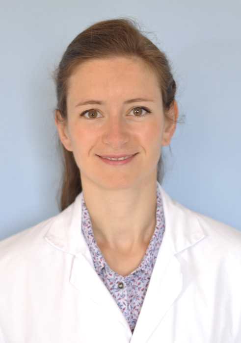 Dr CELINE BAR