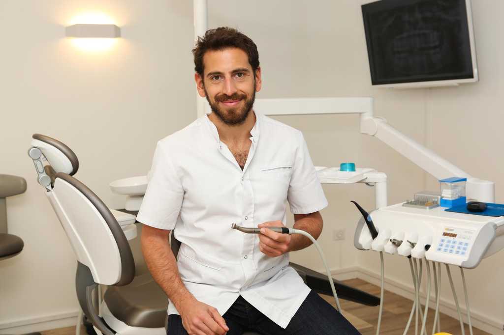 Dr Geoffrey Szwarc