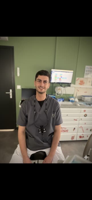 Dr ARI KRIEF