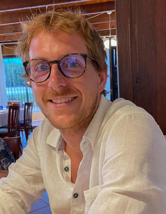 HUGO MANCON