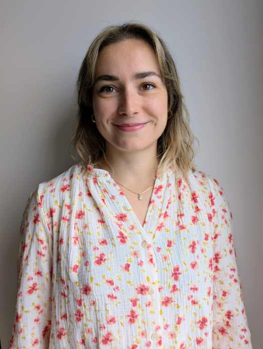 Dr Marie Kirschwing, Sage-femme à Oudon