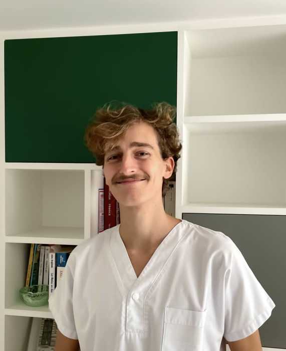 Dr Thomas De Barruel, Chirurgien dentiste à Chessy