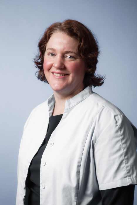 Dr Louise Porter