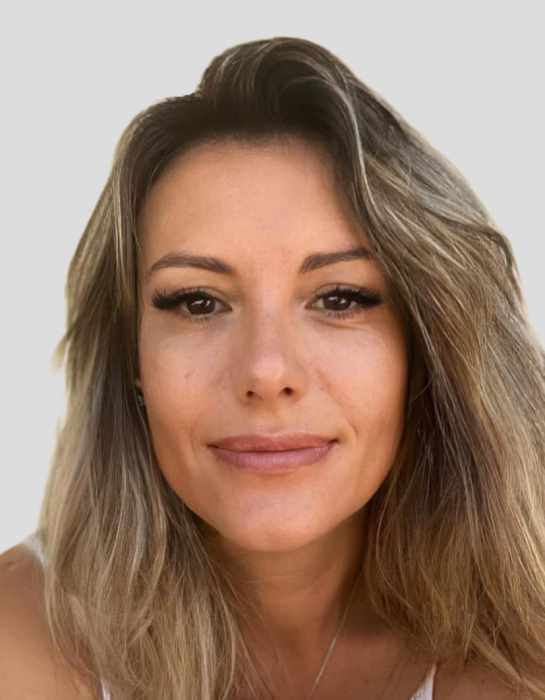 Dr Laura Arsene