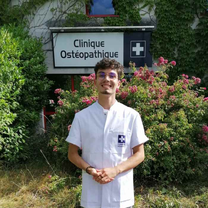 Dr Baptiste Auger, Ostéopathe à La Rochefoucauld-En-Angoumois