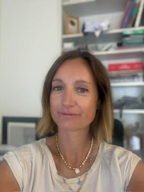 Dr Julie Kuntz