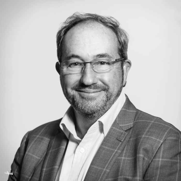 Dr Jean-Yves  CHARVOLIN