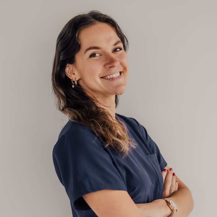 Rosalie Caillon, Chirurgien dentiste à Orvault
