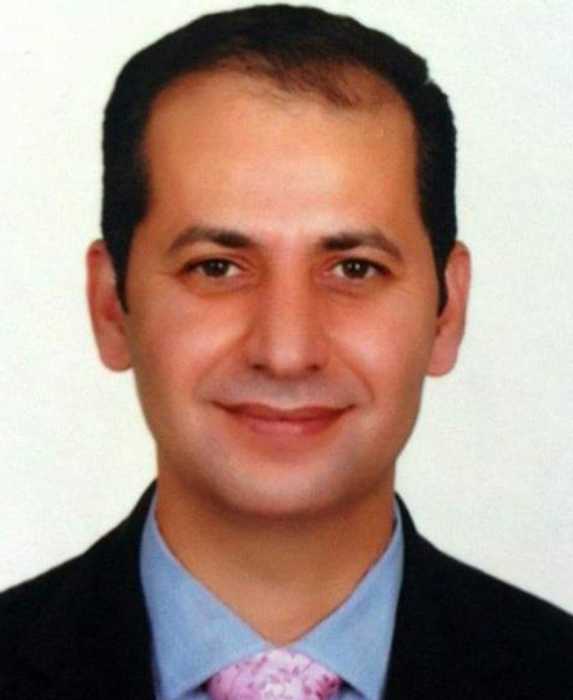 Dr Ismail Moutawee