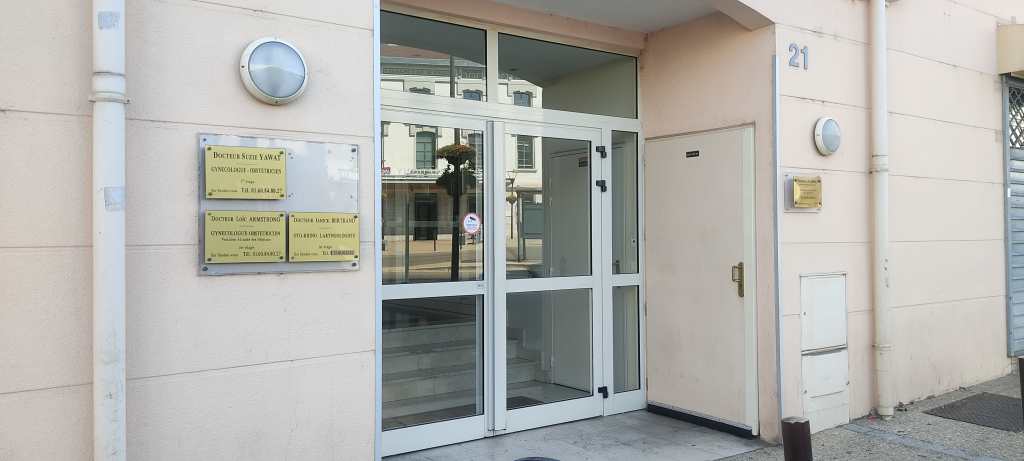 Dr Suzie Yawat, Gynécologue obstétricien à Brétigny Sur Orge