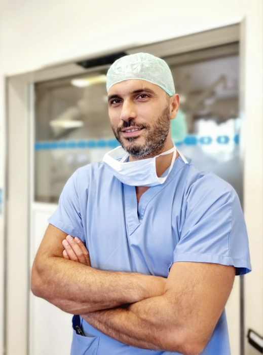 Dr Mohamed Adel Bourouina, Chirurgien à Villeurbanne
