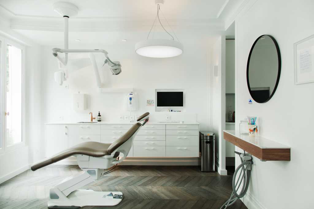 Dr Agathe BRES, Chirurgiendentiste à Paris Prenez RDV en ligne