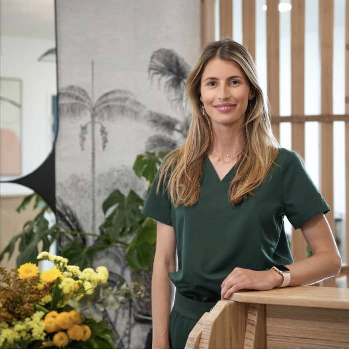 Dr Clara Viguier