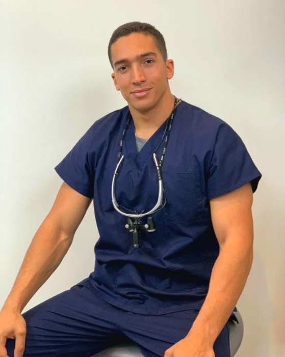 Dr Eithan AZOULAY
