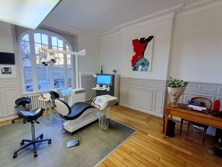 Dr Bertrand ALLEMAND, Chirurgiendentiste à Reims