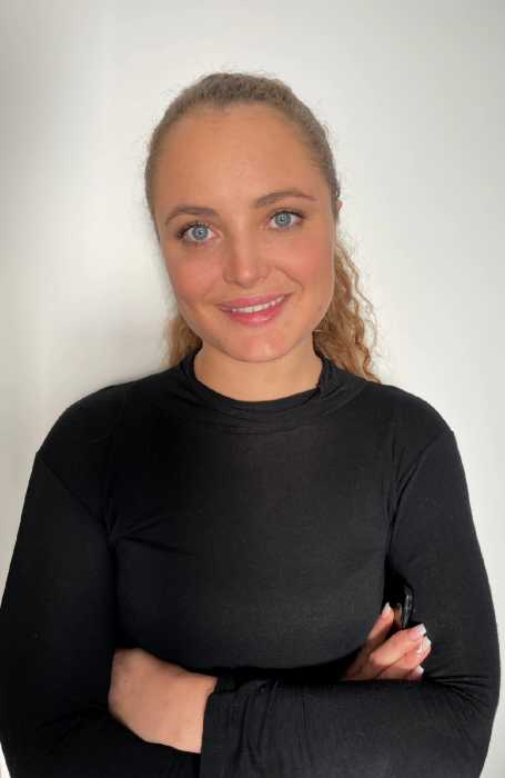 Dr MATHILDE APONTE