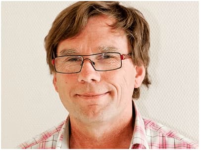 Dr ROMAIN SCHINDLER