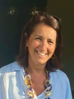 Dr Manuela SANTACREU