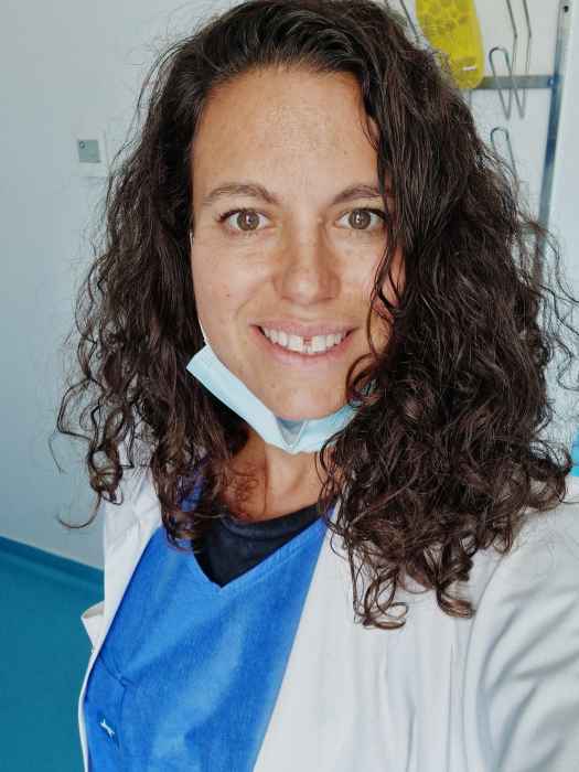 Dr Angie Nithart