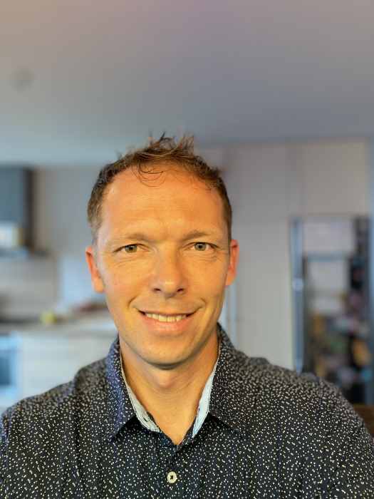 Dr ADRIEN FORGUES