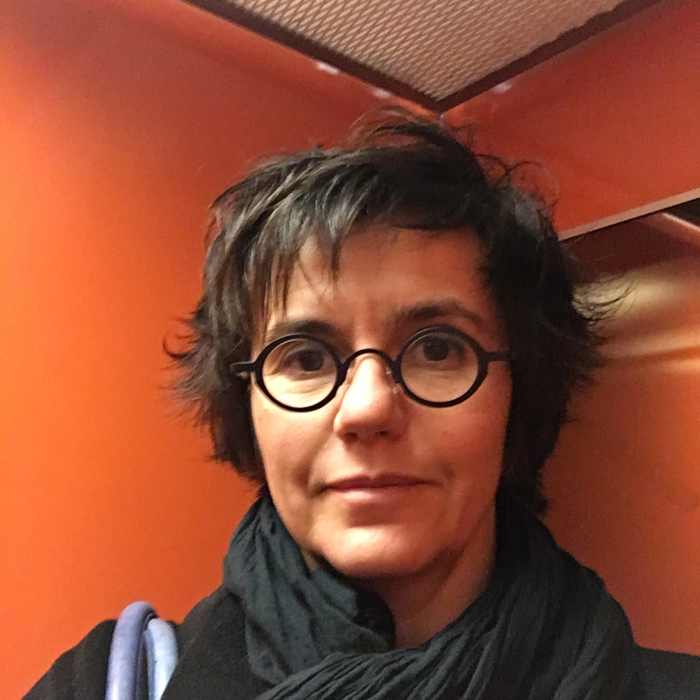 Dr ANNE PORTELA
