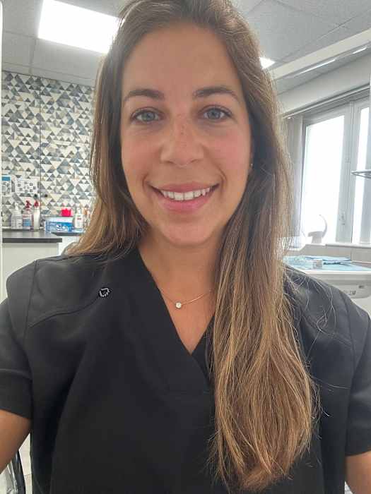 Dr Sarah Lendner